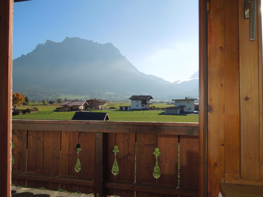 Bed and Breakfast Haus Bergkranz Lermoos Exterior foto